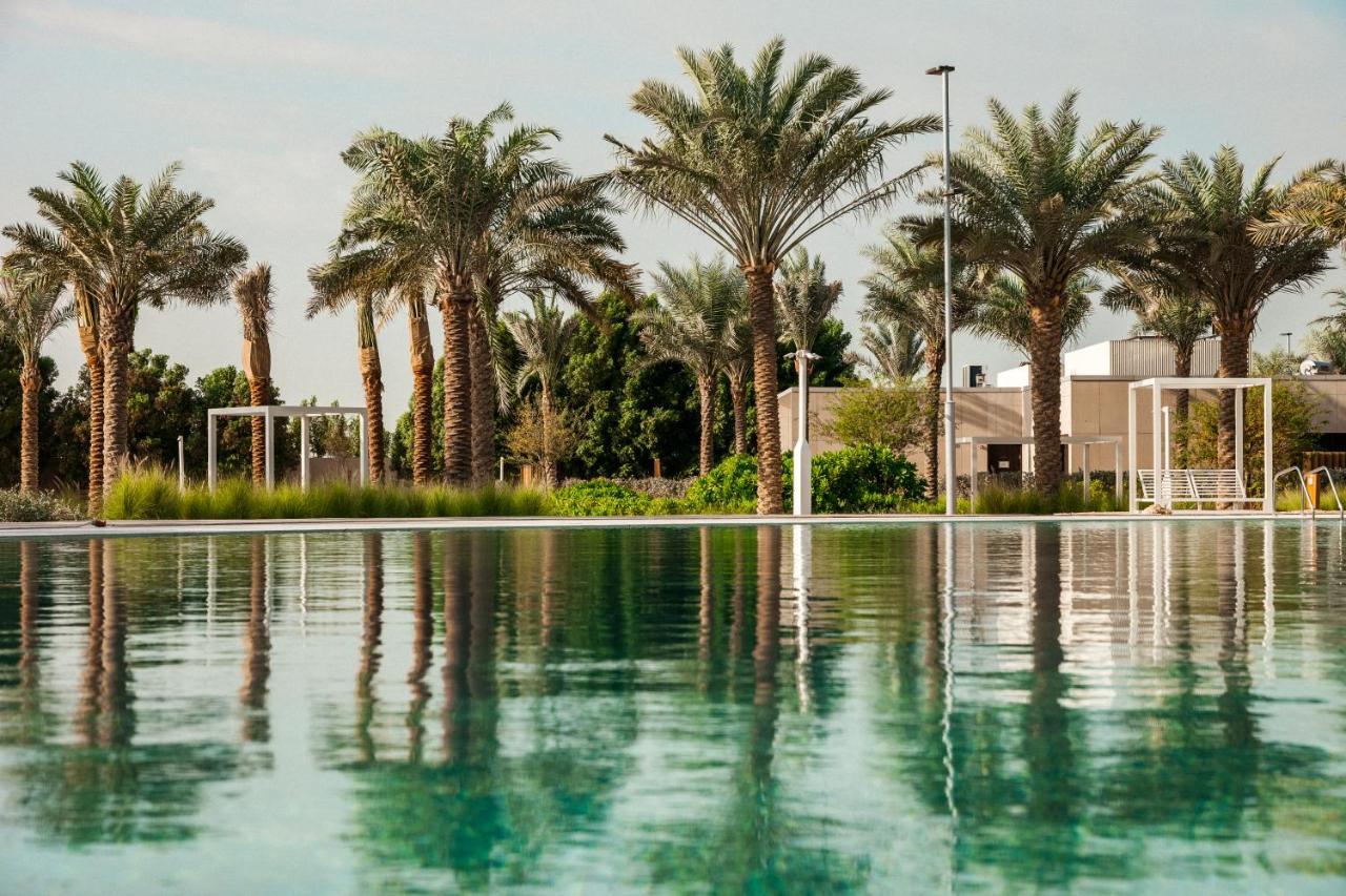 Erth Abu Dhabi Hotel Exterior photo