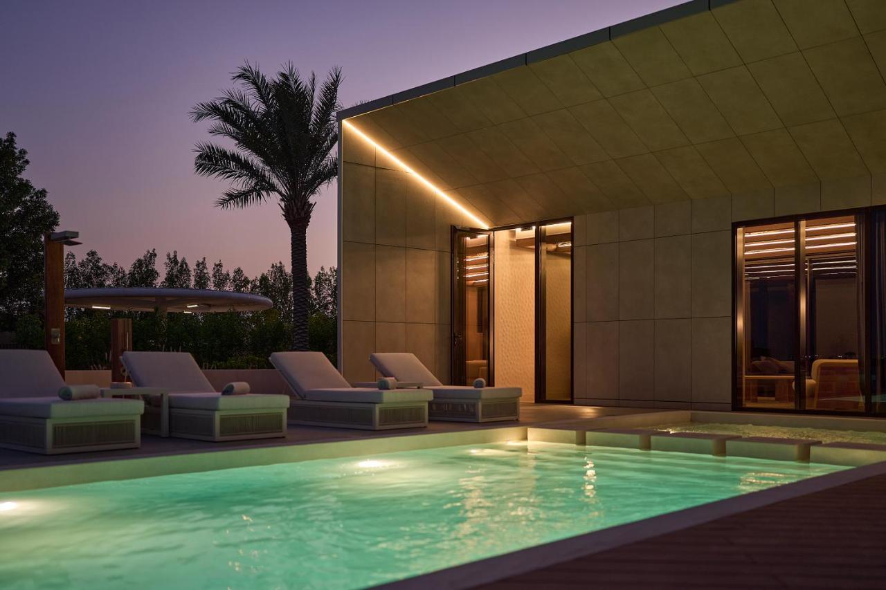 Erth Abu Dhabi Hotel Exterior photo