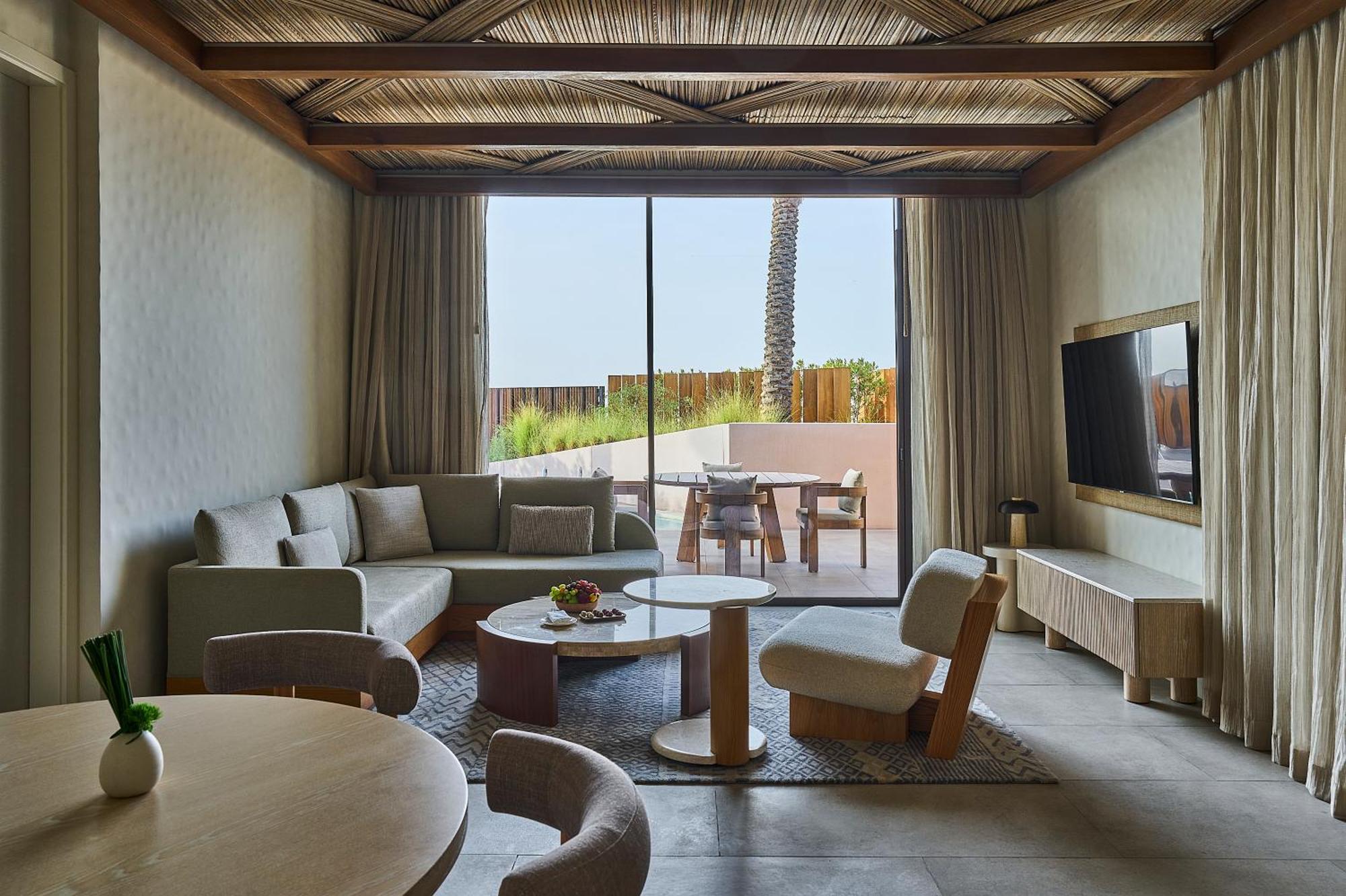 Erth Abu Dhabi Hotel Exterior photo