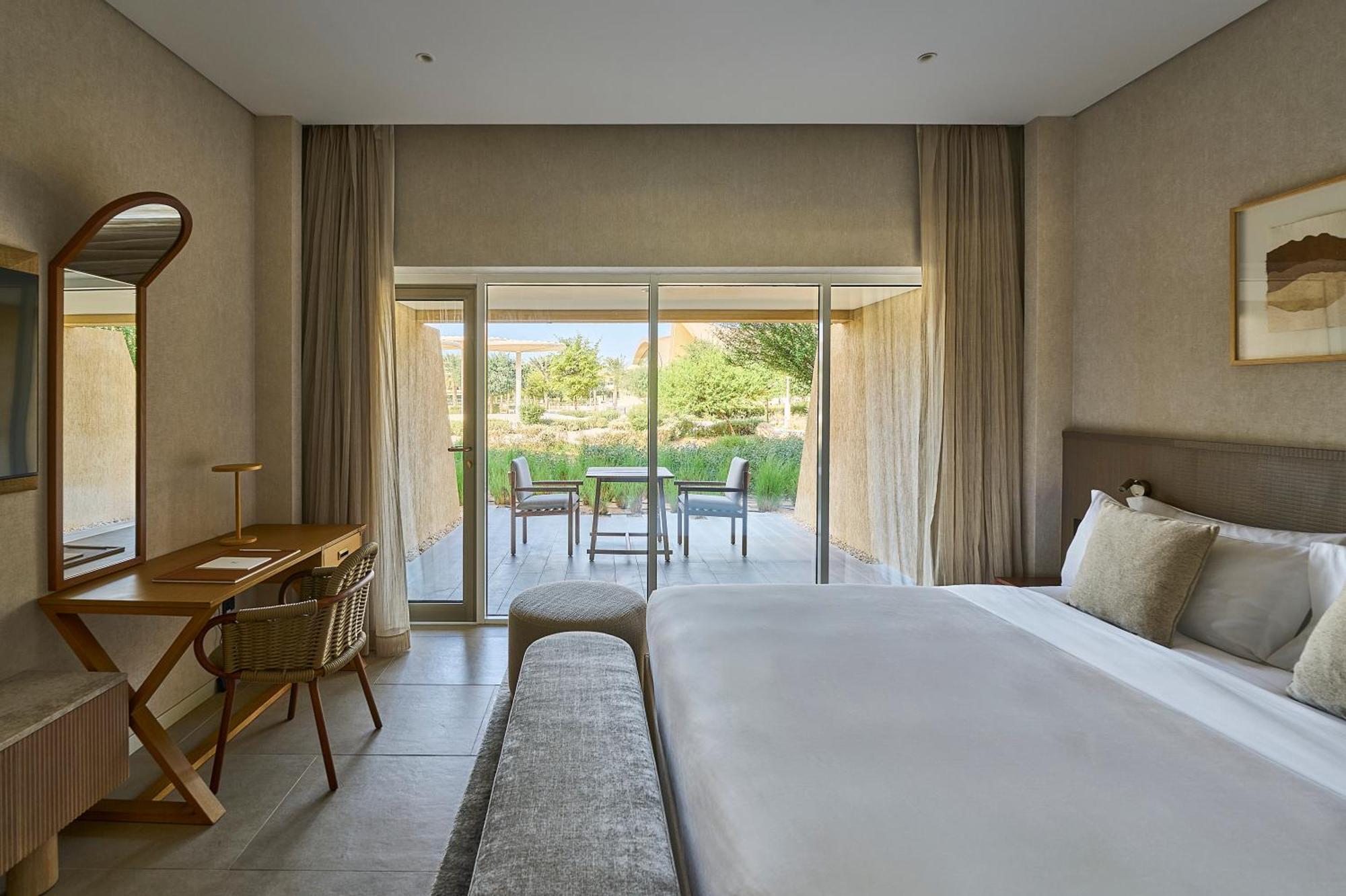 Erth Abu Dhabi Hotel Exterior photo